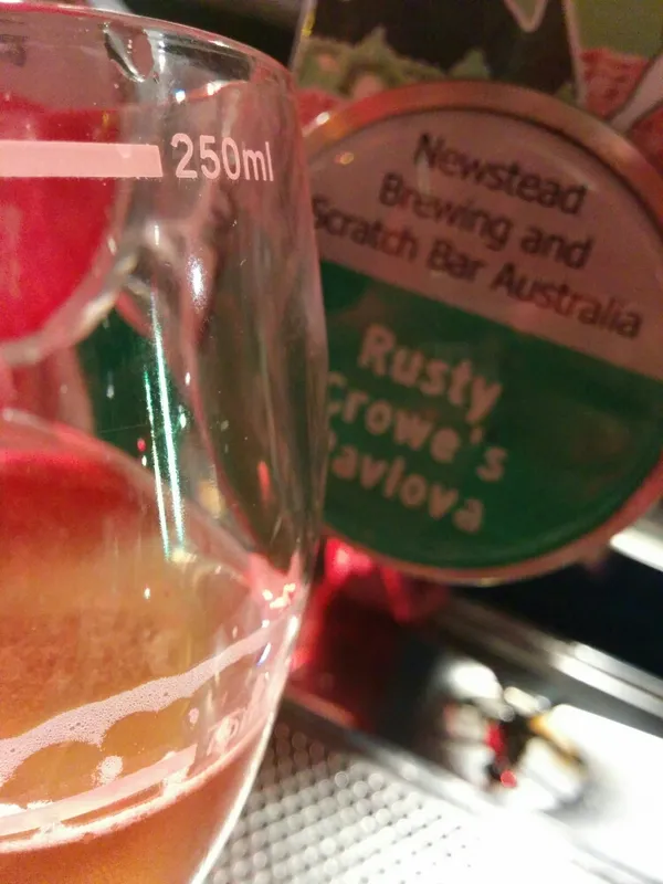 Rusty Crowe's Pavlova